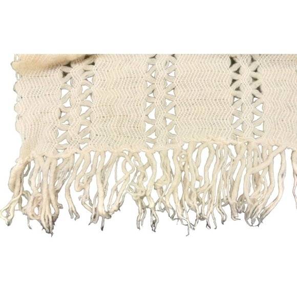 Vintage Knit Shawl Antique White Grannycore Rectangle Fairycore Festival 48 in - Picture 2 of 4